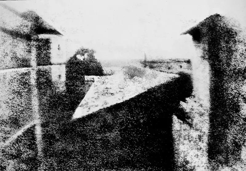 Die erste erhaltene Fotografie von Joseph Nicéphore Niépce aus dem Jahre 1826