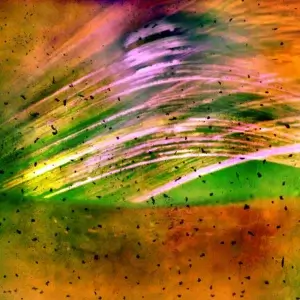 4 Jahre lang fotografiertes Bild. Bunte Linien im Himmel.